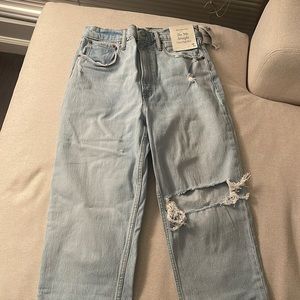 Abercrombie & Fitch The 90s Straight Ultra High Rise Jean
